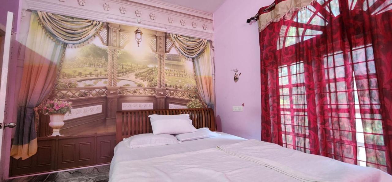 Jj'S White House Hotel Thrissur Kültér fotó